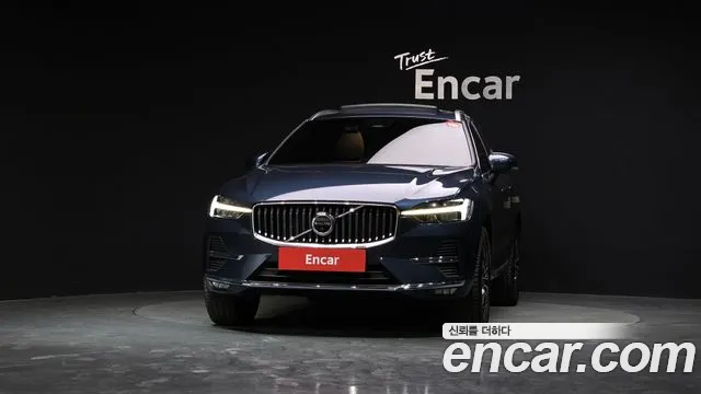 Volvo XC60 2022 — фото 3