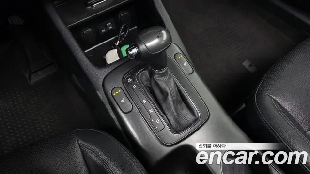 Kia K3 2015 — фото 12
