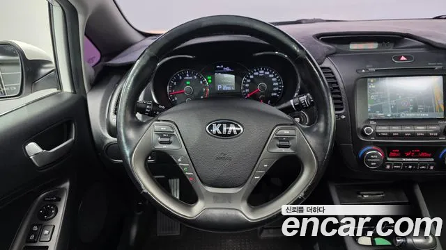 Kia K3 2015 — фото 19