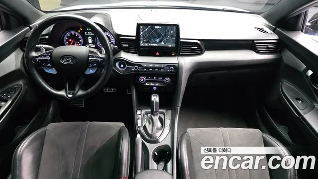 Hyundai Veloster 2021 — фото 10