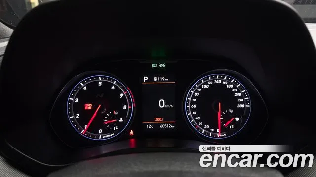 Hyundai Veloster 2021 — фото 11