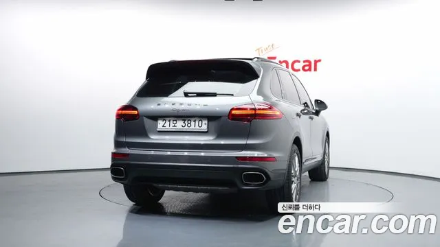 Porsche Cayenne 2015 — фото 4