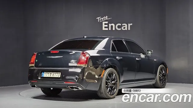Chrysler 300C 2015 — фото 2