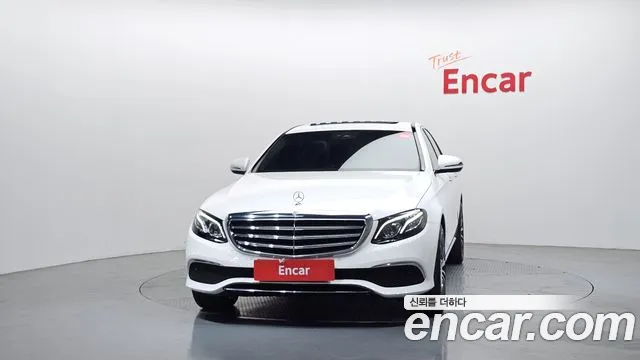 Mercedes-Benz E-Class 2020 — фото 3
