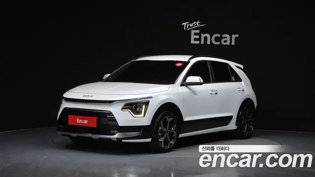 Kia Niro 2022 — фото 1