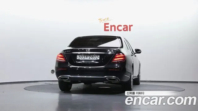 Mercedes-Benz E-Class 2017 — фото 4
