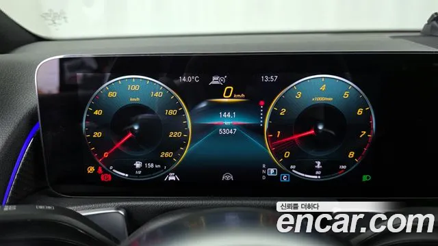 Mercedes-Benz GLB-Class 2022 — фото 11