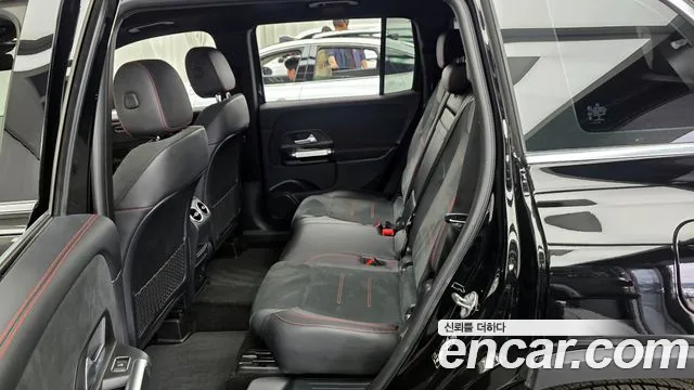 Mercedes-Benz GLB-Class 2022 — фото 16
