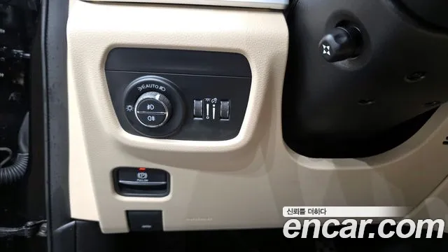 Jeep Cherokee 2023 — фото 18