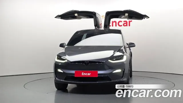 Tesla Model X 2023 — фото 3