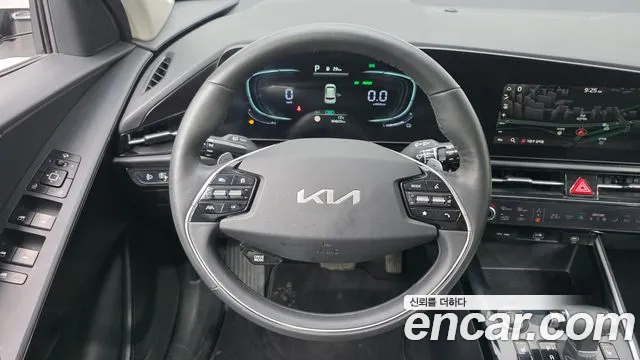 Kia Niro 2022 — фото 13