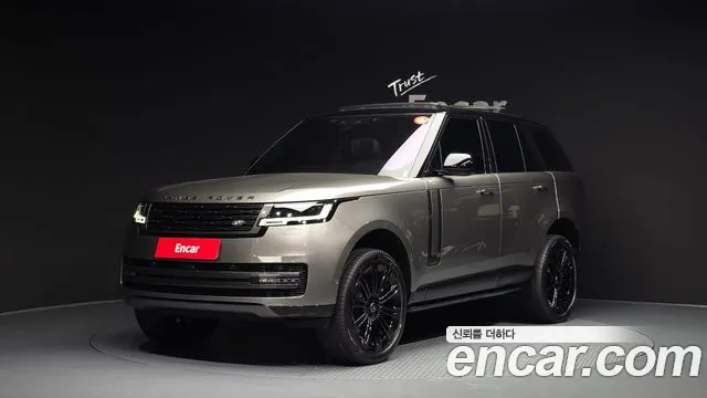 Land Rover Range Rover 2023 — фото 1