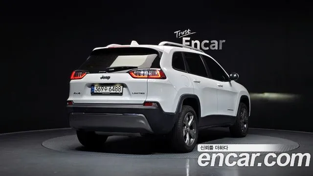 Jeep Cherokee 2021 — фото 2