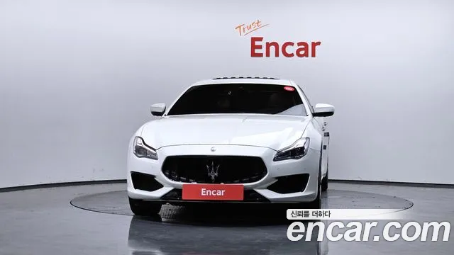 Maserati Quattroporte 2018 — фото 3