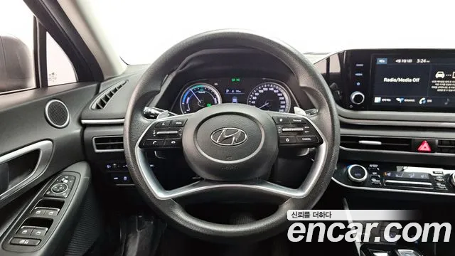 Hyundai Sonata 2021 — фото 13