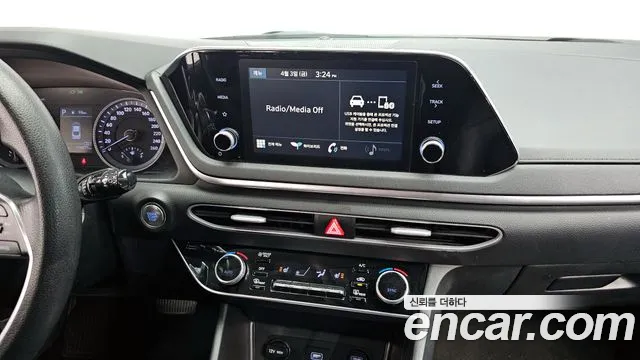 Hyundai Sonata 2021 — фото 15
