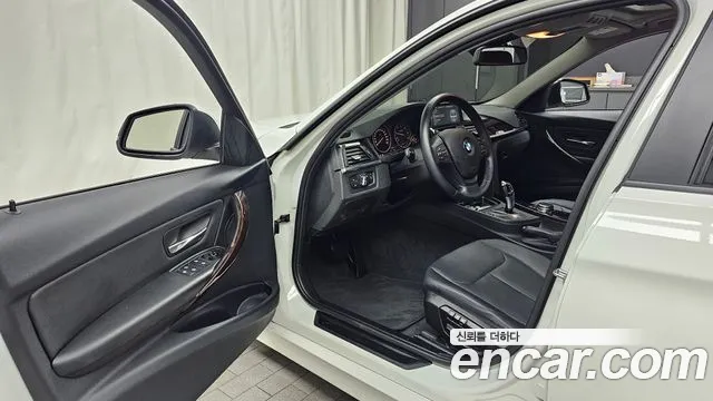 BMW 3-Series 2015 — фото 10