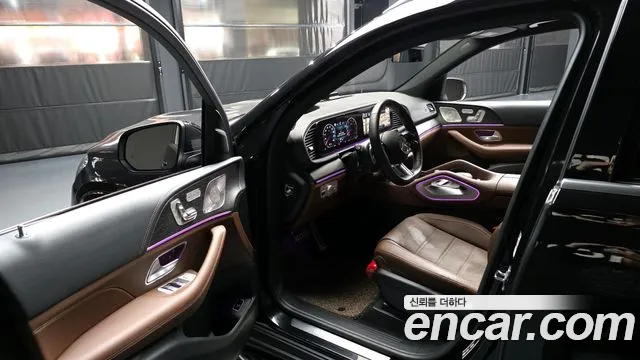 Mercedes-Benz GLS-Class 2025 — фото 13