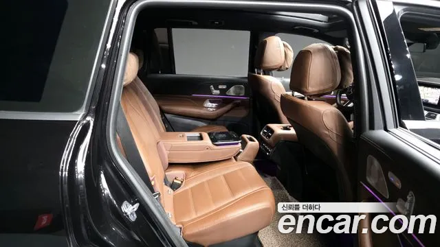 Mercedes-Benz GLS-Class 2025 — фото 18