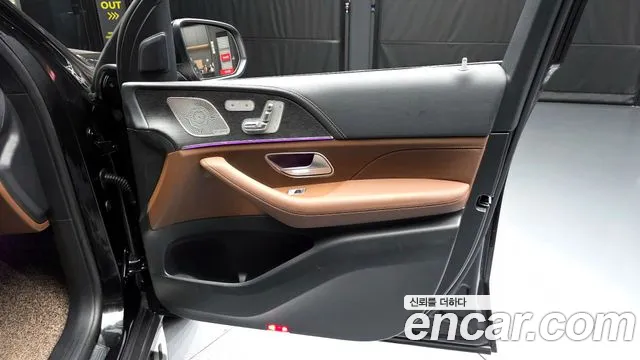 Mercedes-Benz GLS-Class 2025 — фото 14