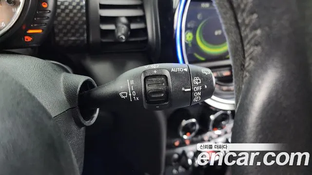 Mini Cooper 2015 — фото 16
