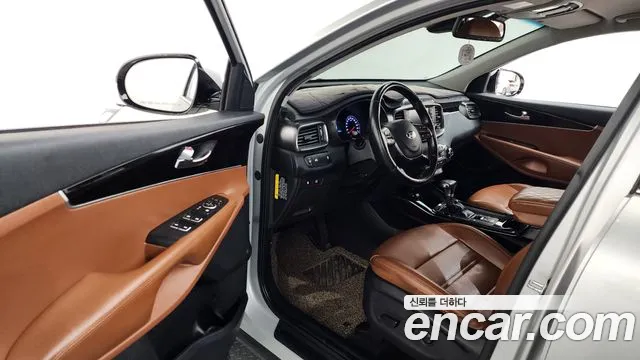 Kia Sorento 2018 — фото 10