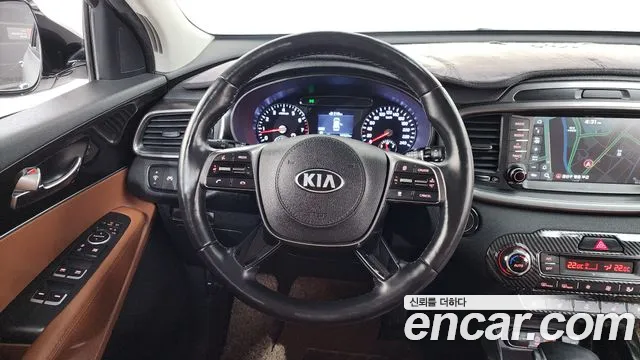 Kia Sorento 2018 — фото 13