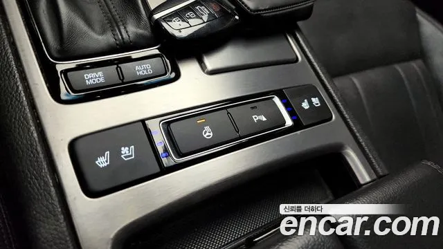 Hyundai Genesis 2016 — фото 18
