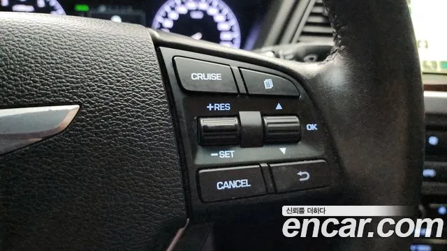 Hyundai Genesis 2016 — фото 19