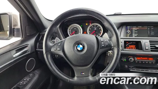 BMW X6M 2012 — фото 14