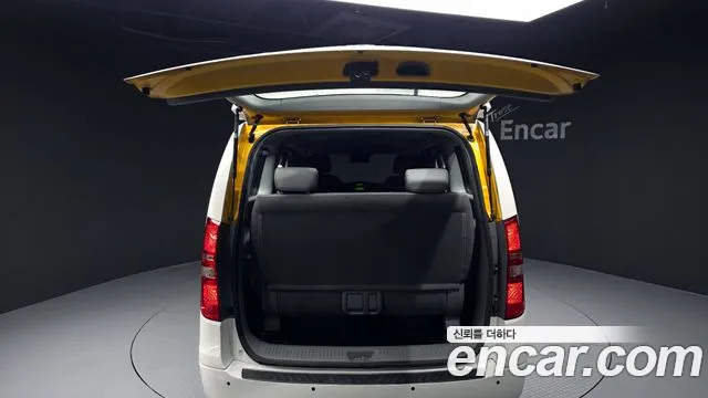 Hyundai Starex 2015 — фото 20