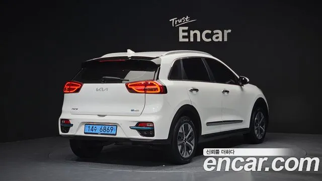 Kia Niro 2022 — фото 2