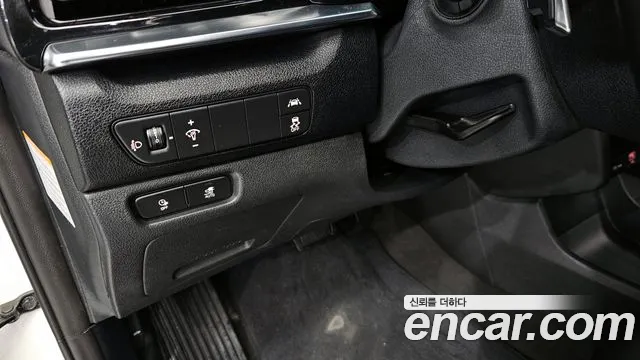 Kia Niro 2022 — фото 12