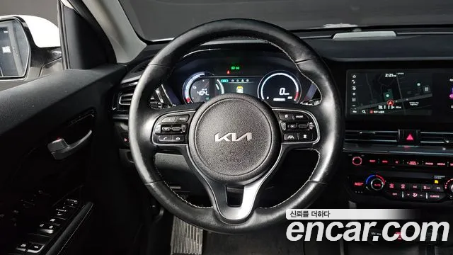 Kia Niro 2022 — фото 14
