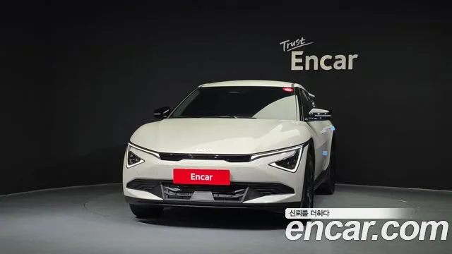 Kia EV6 2025 — фото 3