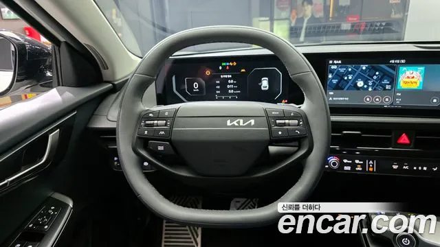 Kia EV6 2025 — фото 19