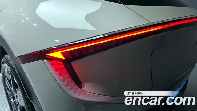 Kia EV6 2025 — фото 9