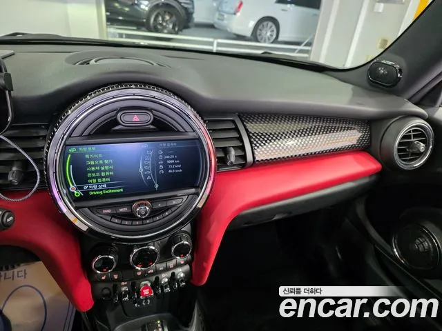 Mini Cooper 2017 — фото 10