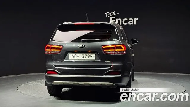 Kia Sorento 2015 — фото 4