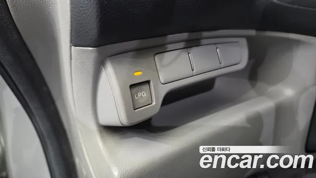 Kia Carens 2008 — фото 14