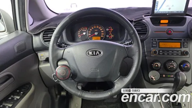 Kia Carens 2008 — фото 15