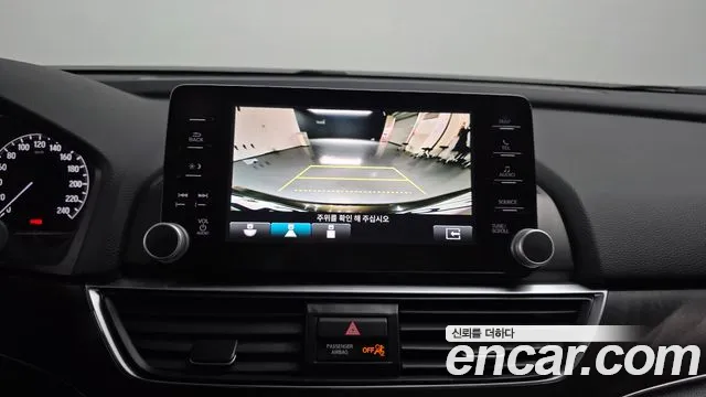 Honda Accord 2019 — фото 14