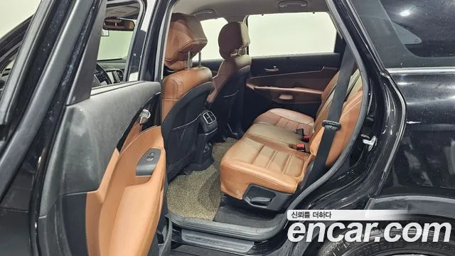 Kia Sorento 2018 — фото 16
