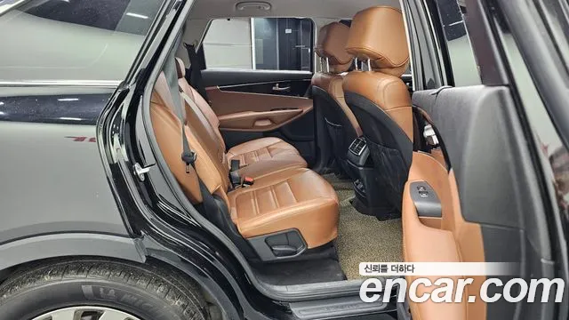 Kia Sorento 2018 — фото 17