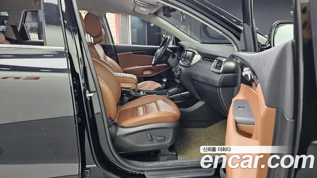 Kia Sorento 2018 — фото 15