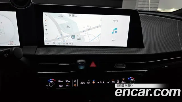 Kia EV6 2022 — фото 18