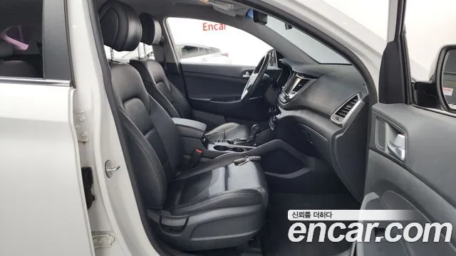 Hyundai Tucson 2017 — фото 11