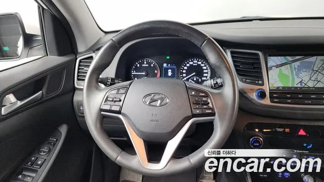 Hyundai Tucson 2017 — фото 12