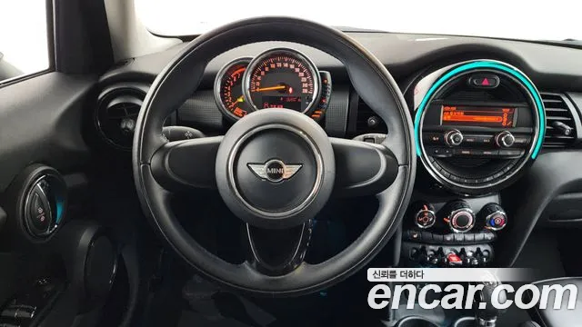 Mini Cooper 2015 — фото 13