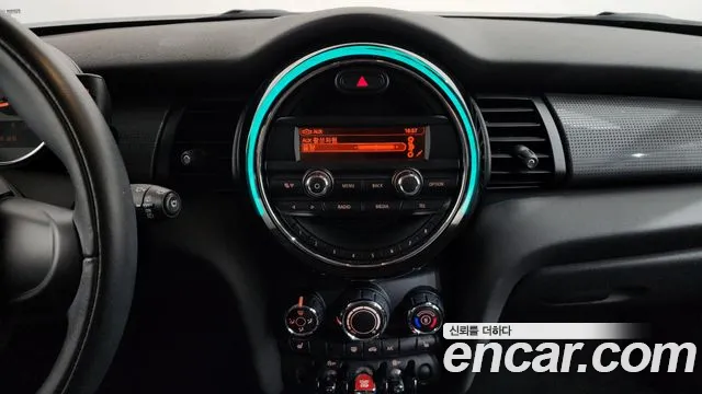 Mini Cooper 2015 — фото 14